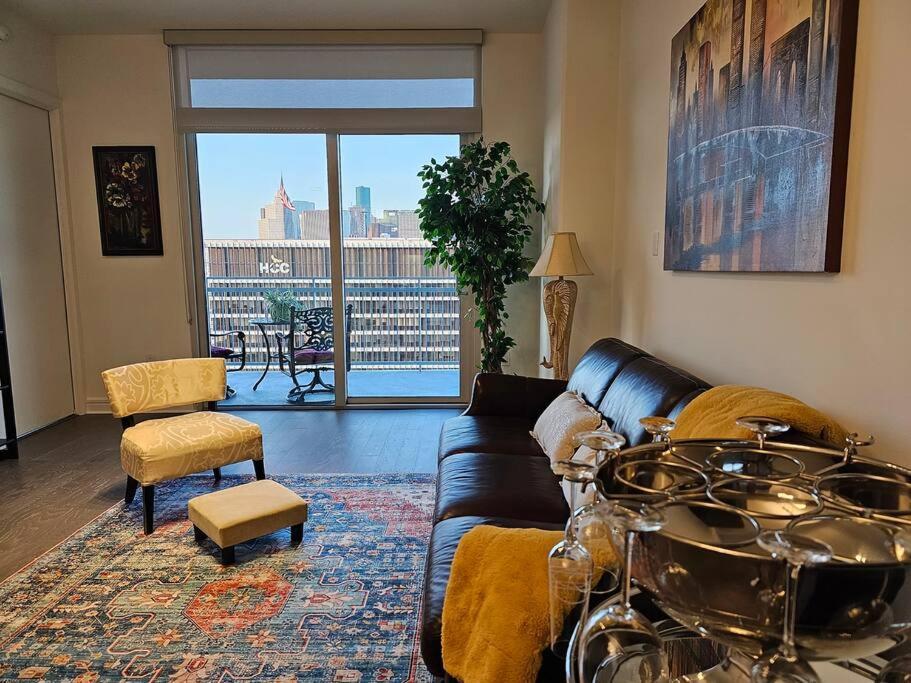 Apartmán Luxury Highrise In Midtown - Skyline Views And Chic Decor Houston Exteriér fotografie