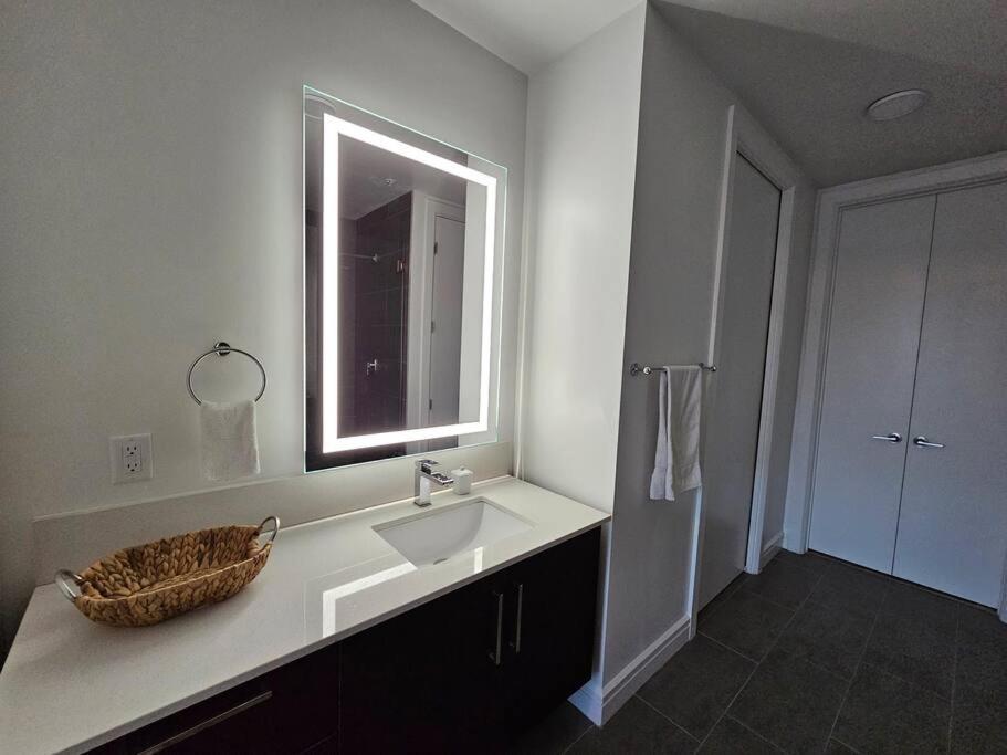 Apartmán Luxury Highrise In Midtown - Skyline Views And Chic Decor Houston Exteriér fotografie