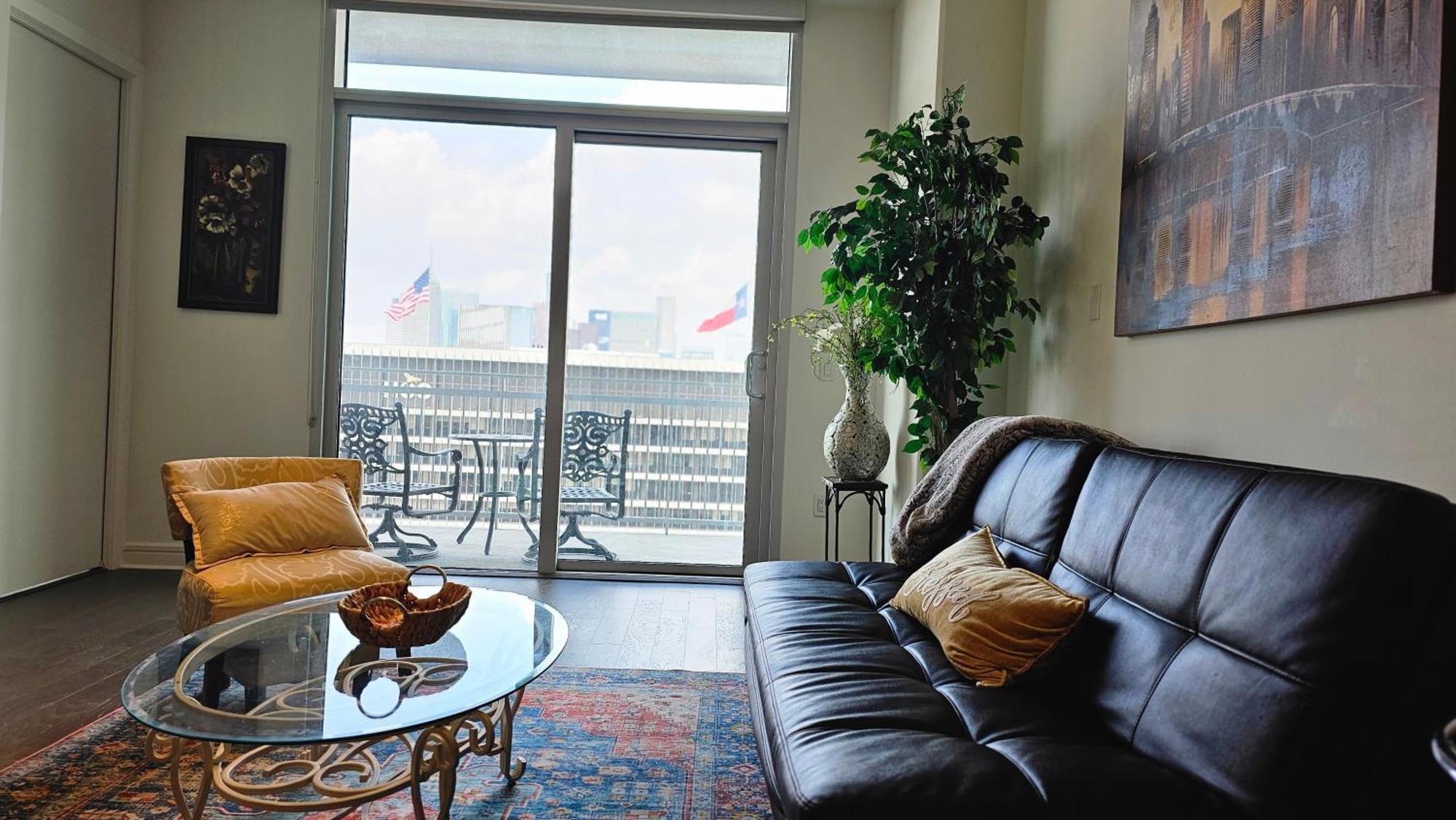 Apartmán Luxury Highrise In Midtown - Skyline Views And Chic Decor Houston Exteriér fotografie